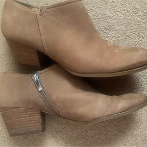 Franco Sarto Tan Ankle Boots 10